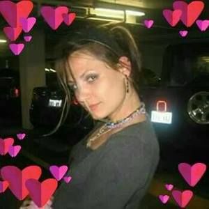 Meet your Posher, Desiree